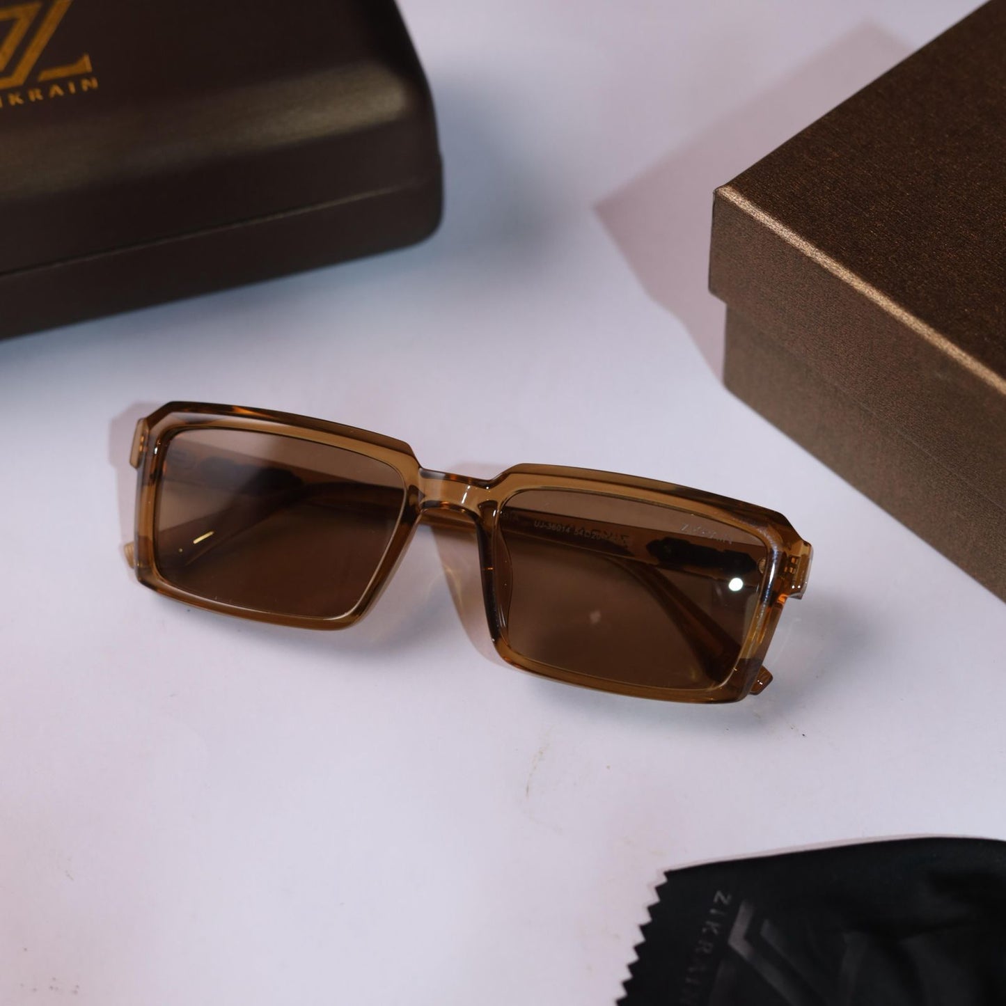 Zyraan Premium Rectangular Sunglasses – Amber Brown Edition