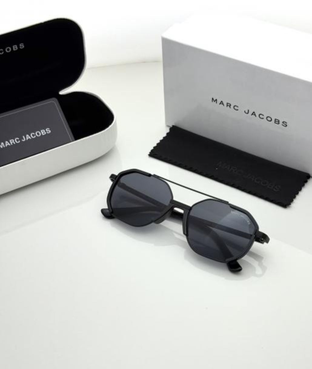 Marc Jacobs Premium Geometric Sunglasses – Matte Black Edition